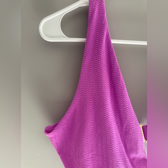 Mynah Womens Pink Textured Bikini Top XL Adjustable Strap V Neck Buckle New - Picture 3 of 9